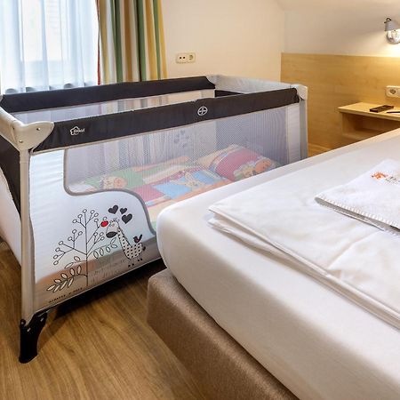 Hotel Zum Loewen Weissenhorn Ngoại thất bức ảnh