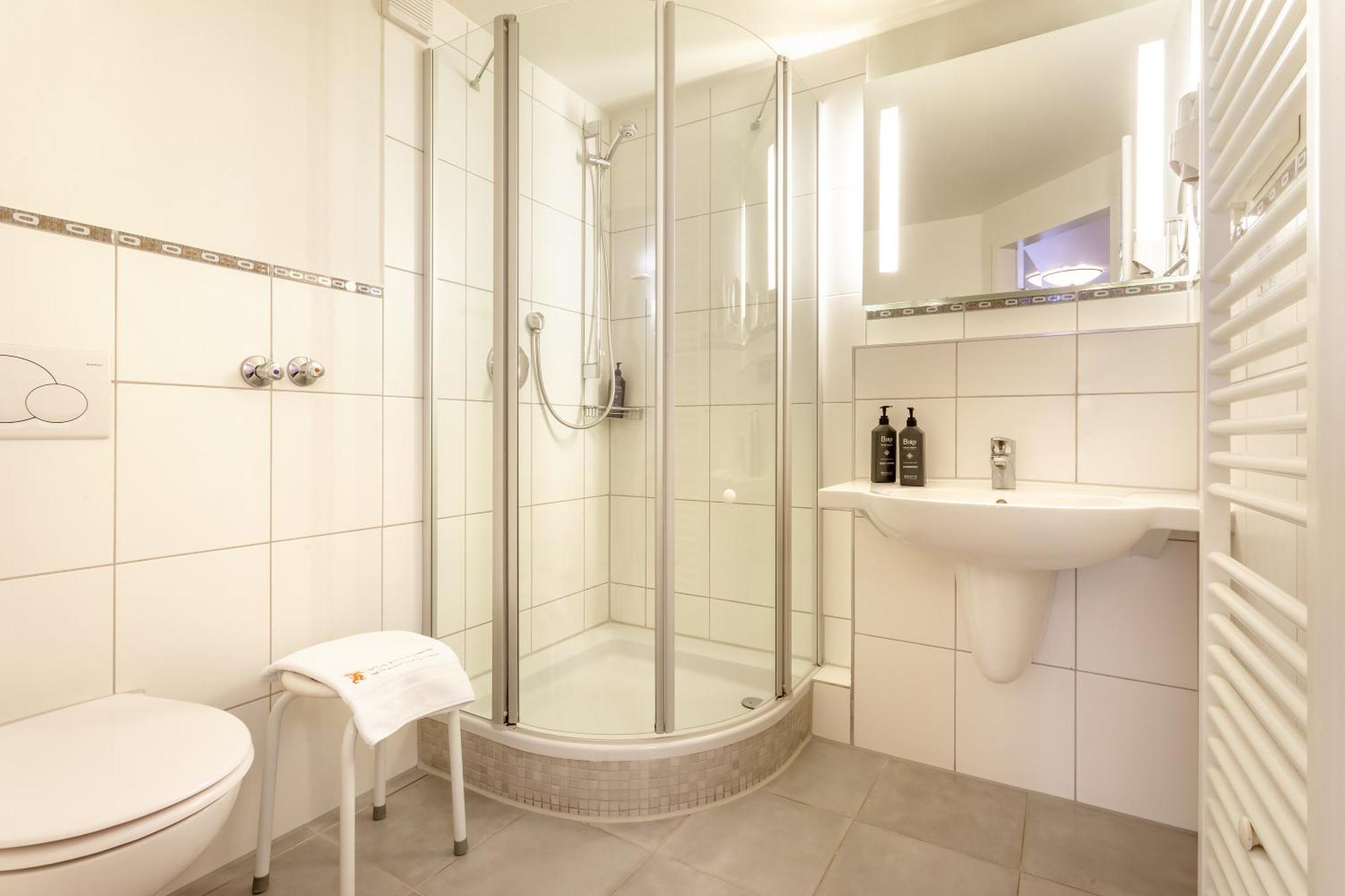Hotel Zum Loewen Weissenhorn Ngoại thất bức ảnh